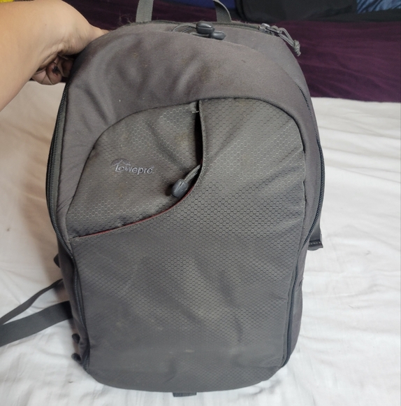 Canon eos 6d with multiple lenses and accessories - Picture 9 of 11